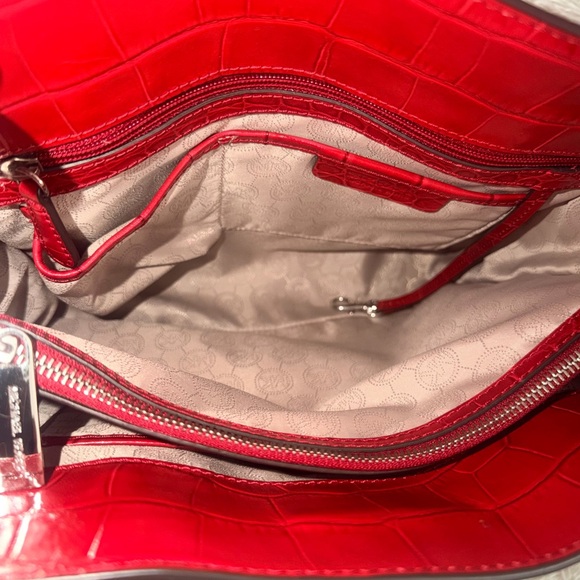 Michael Kors Dillon Large Tote  Bag In Vibrant Red Croc Embossed Leather - Picture 13 of 16
